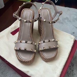 New Valentino wedge, box and dust bags are included